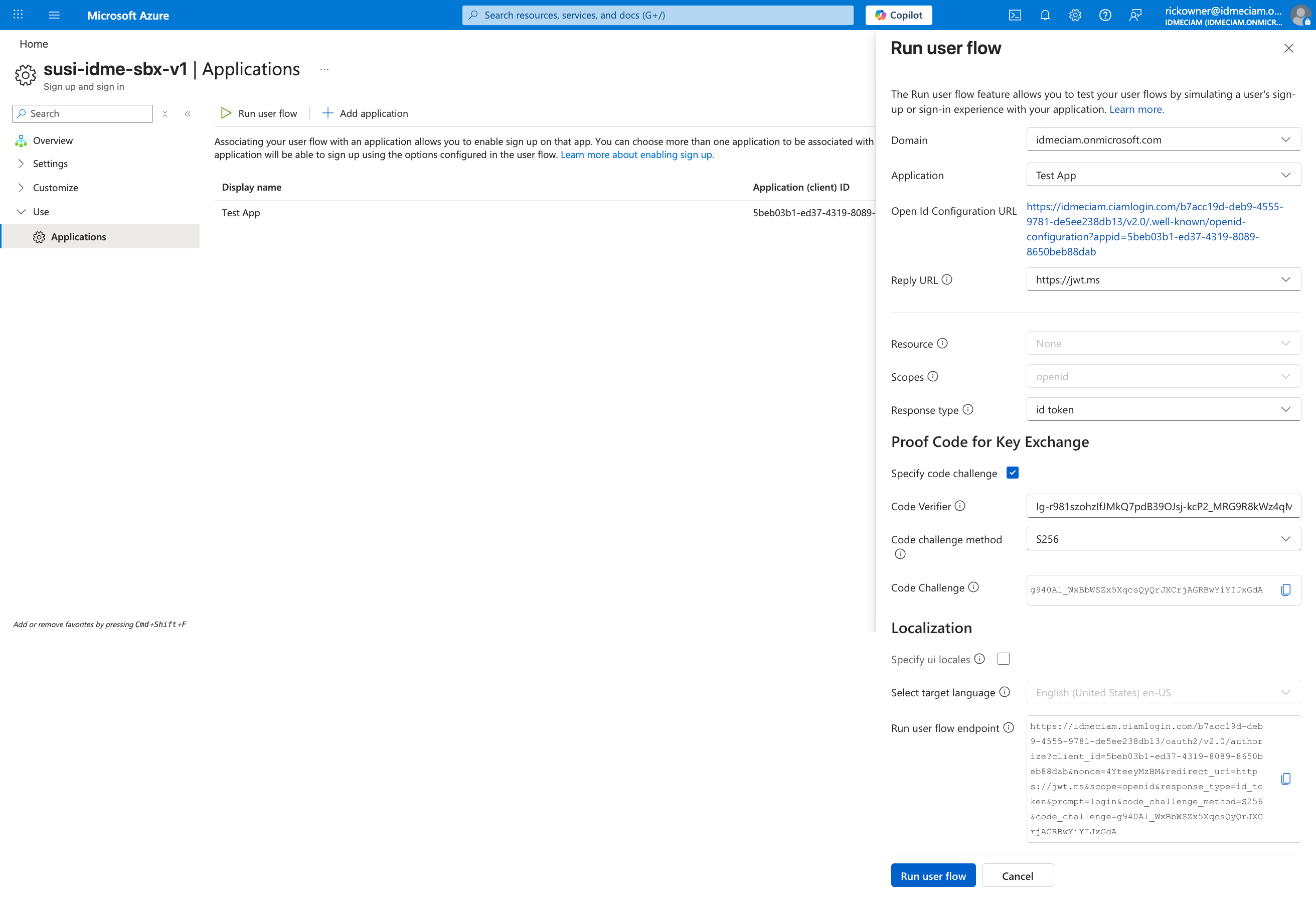 Screenshot of Microsoft Entra External ID admin center showing the Run user flow screen with options to select an application, choose a user flow, and initiate a test authentication session.